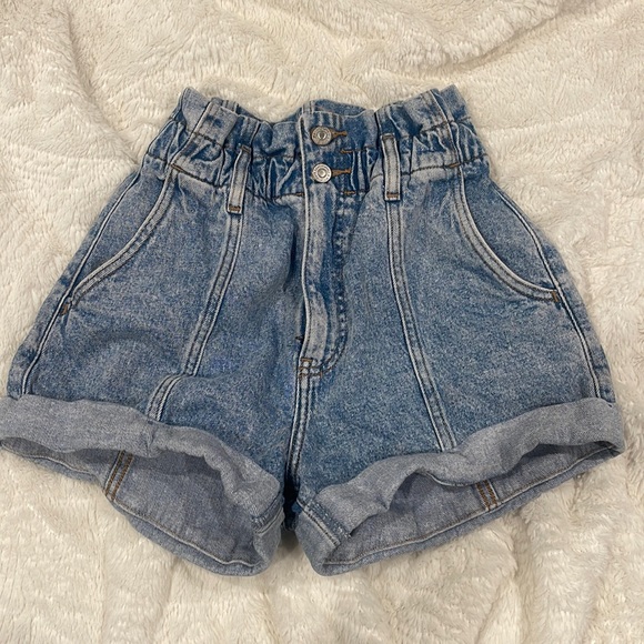 Jean Short - Picture 1 of 3